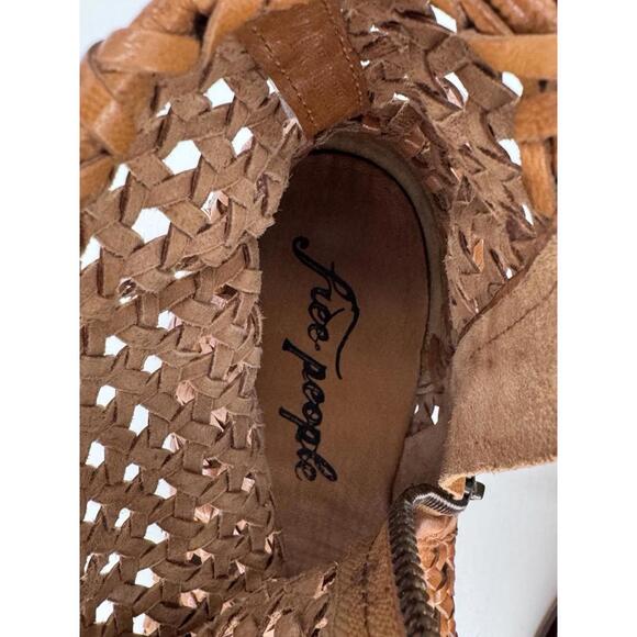 FreePeople In The Loop Woven Women US 9 Eur 39 Tan Leather Boots - Picture 8 of 9